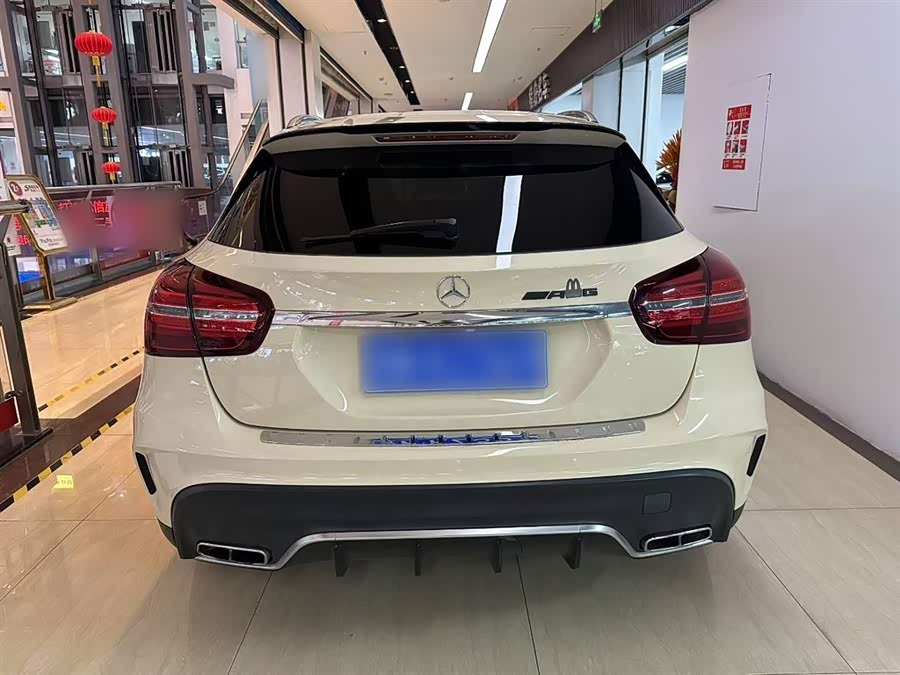 Mercedes-Benz GLA AMG 2018 car image #7