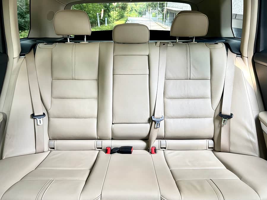 Mercedes-Benz GLK Class (Imported) 2010 car image #7