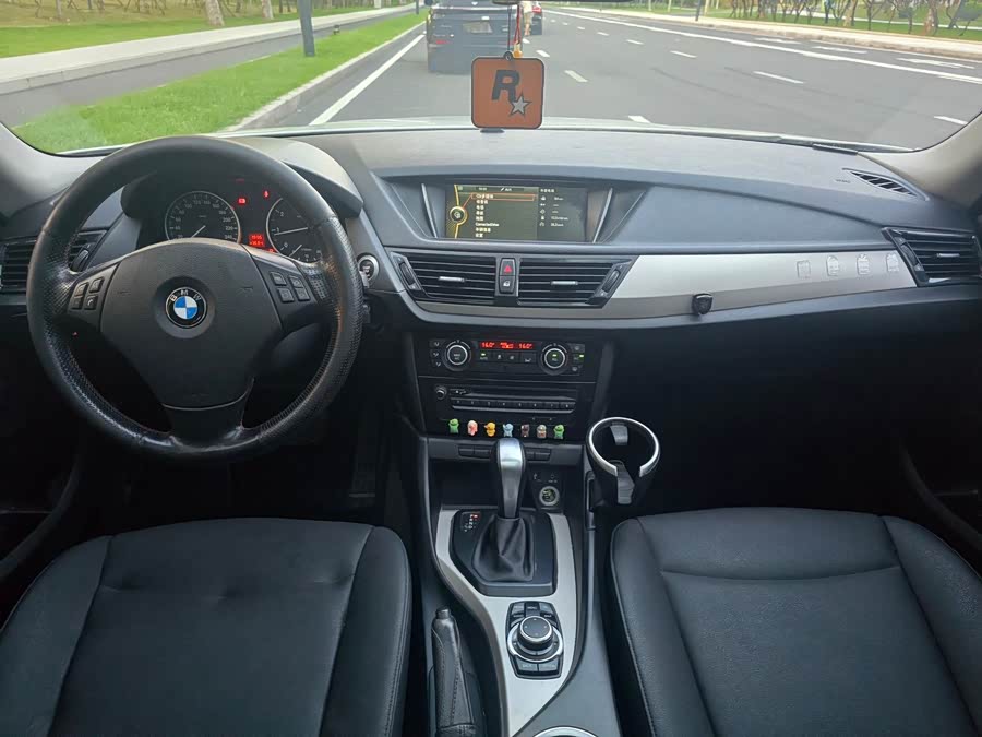 BMW X1 (Imported) 2013 car image #7