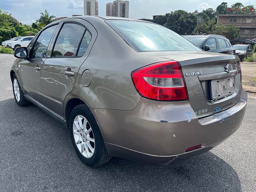 Suzuki SX4 Sedan 2013 imagem de carro #7