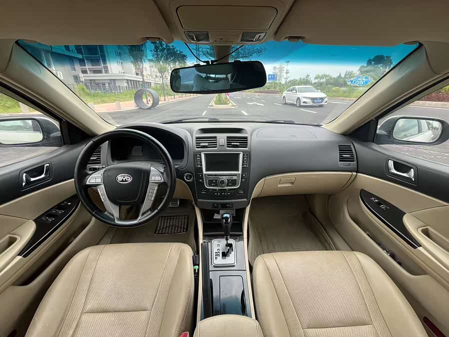 BYD G6 2013 car image #7