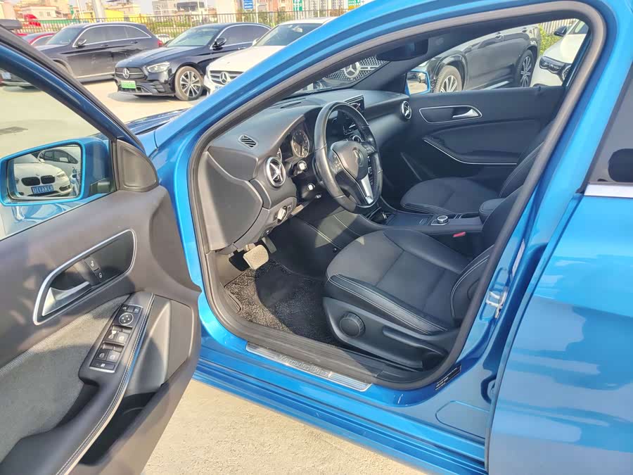 Mercedes-Benz A Class (Imported) 2014 car image #7