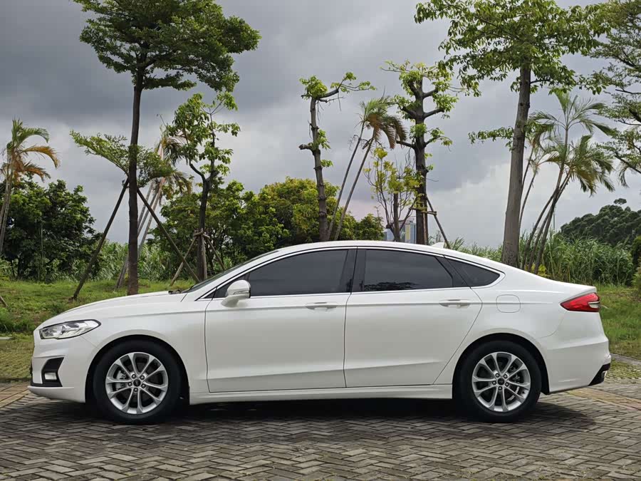 Ford Mondeo 2019 #7 Ford Mondeo 2019 car image #7