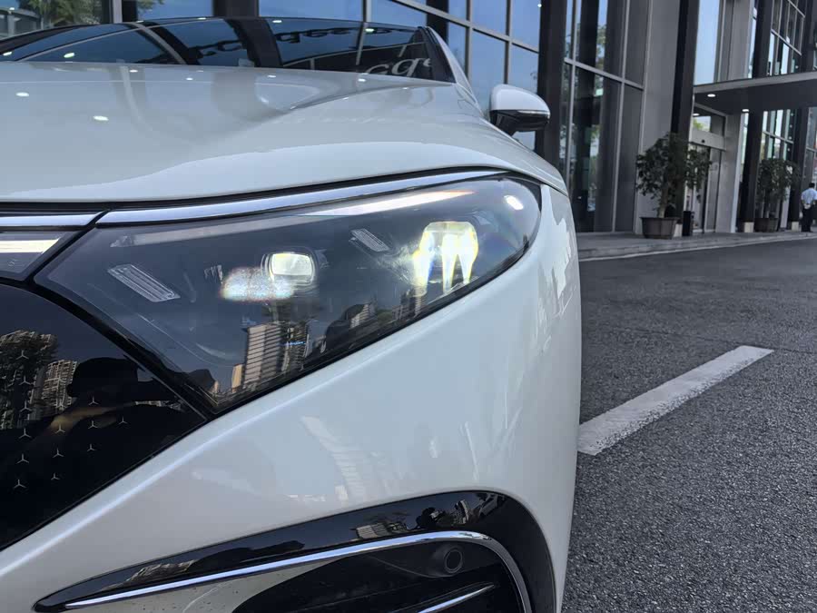 Mercedes-Benz EQS Class 2023 car image #7