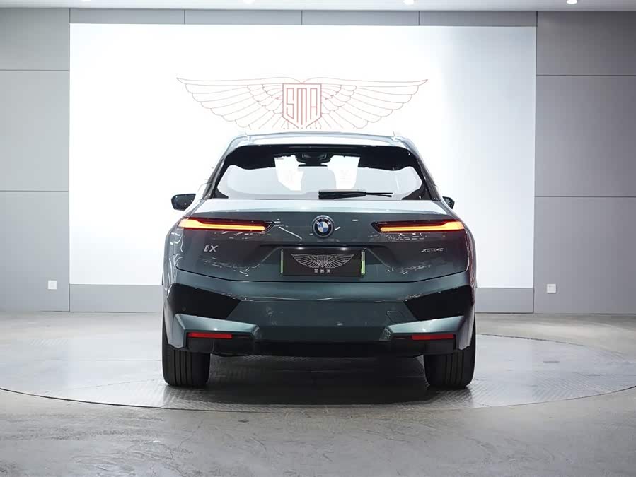 BMW iX 2023 car image #7