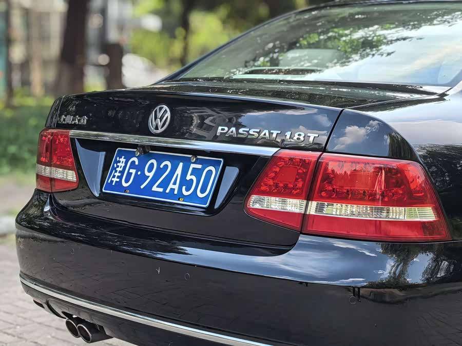 Volkswagen Passat Lingyu 2011 car image #7