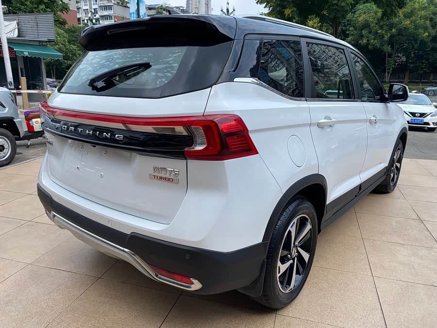 Forthing T5 2019 #7 Forthing T5 2019 immagine di auto #7