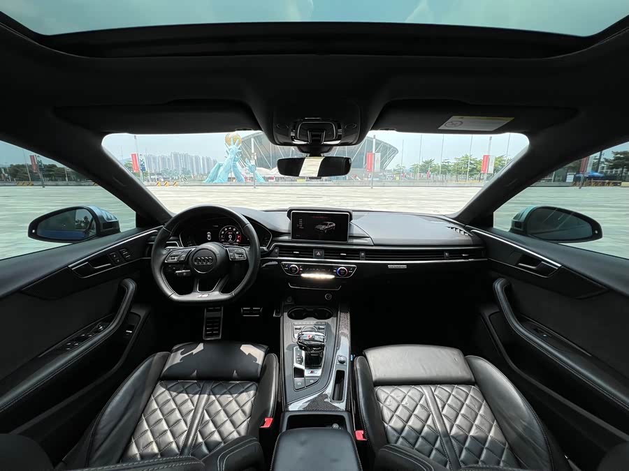 Audi S5 2018 car image #7