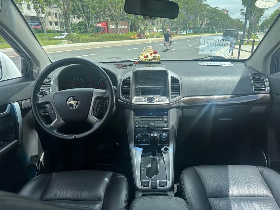 Chevrolet Captiva 2016 car image #7
