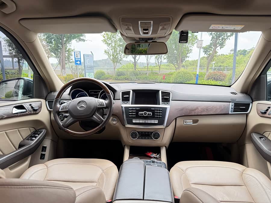 Mercedes-Benz GL Class 2015 #7 Mercedes-Benz GL Class 2015 car image #7