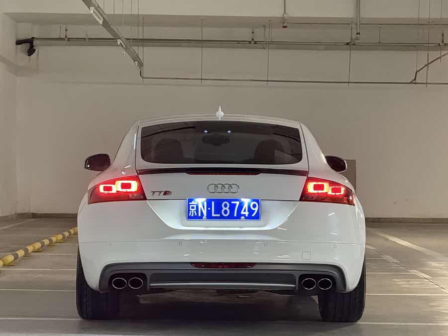 Audi TTS 2011 car image #7