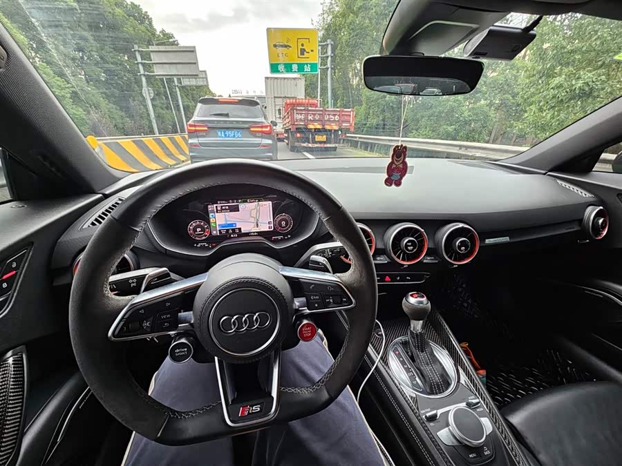 Audi TT RS 2020 car image #7