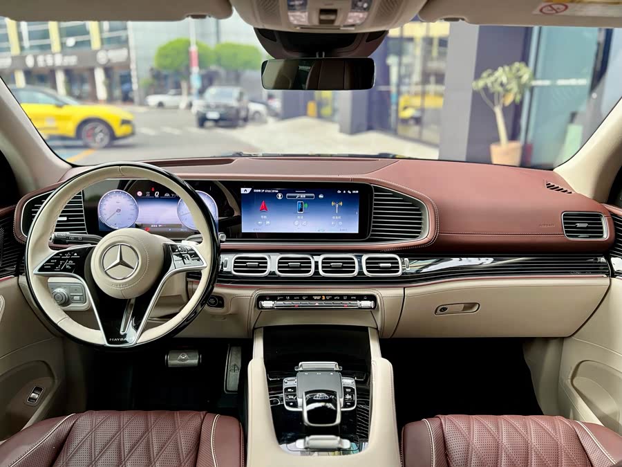 Mercedes-Benz Maybach GLS 2024 صورة سيارة #7