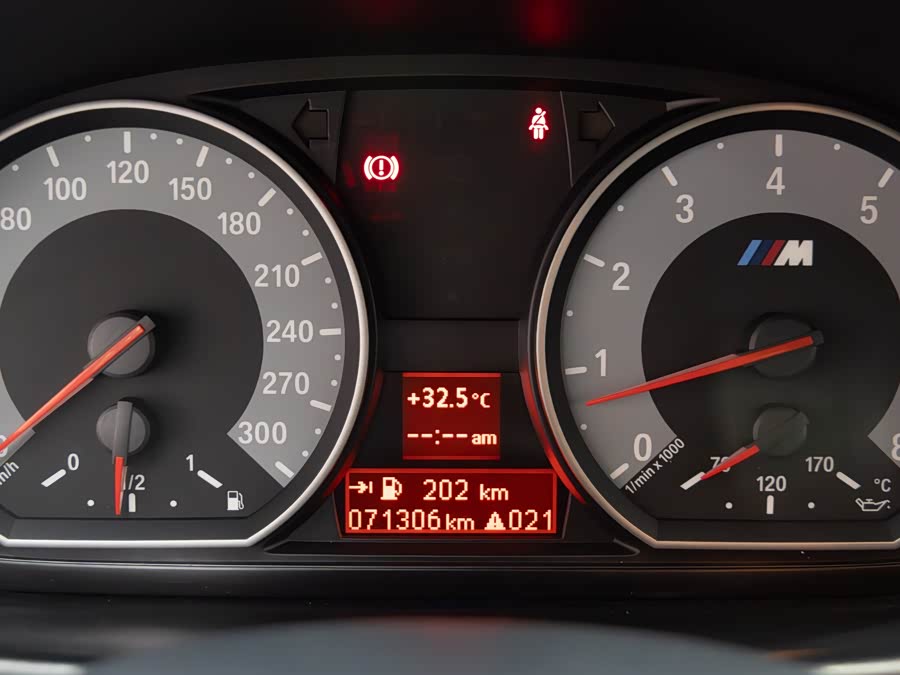 BMW 1 Series M 2013 car image #7