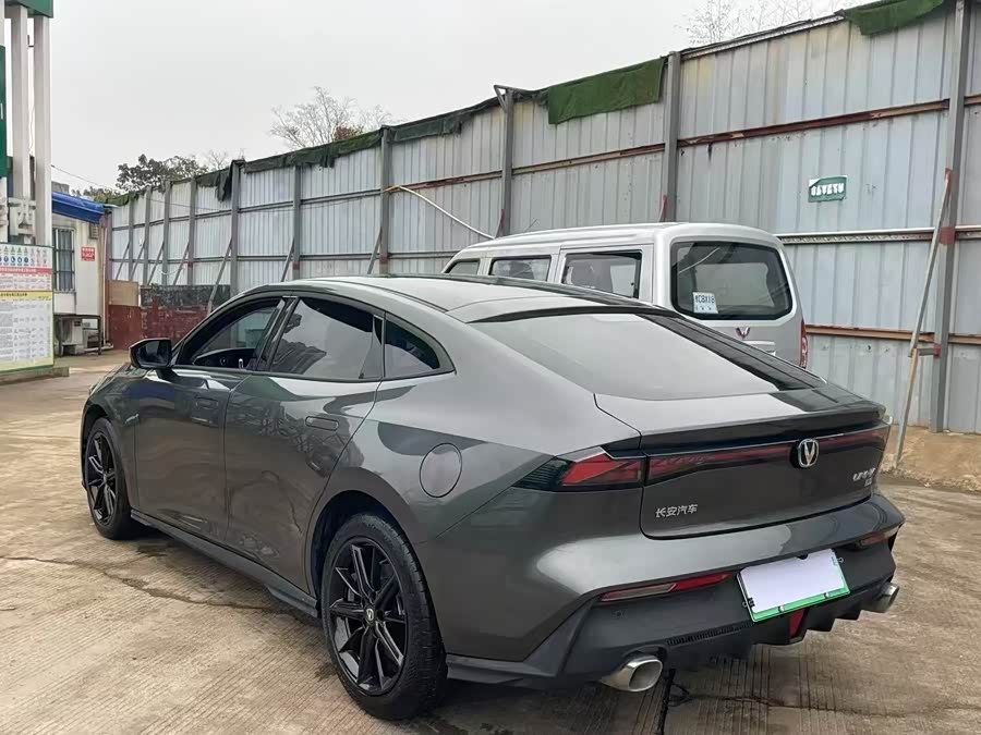 Changan UNI-V iDD 2023 #7 Changan UNI-V iDD 2023 صورة سيارة #7