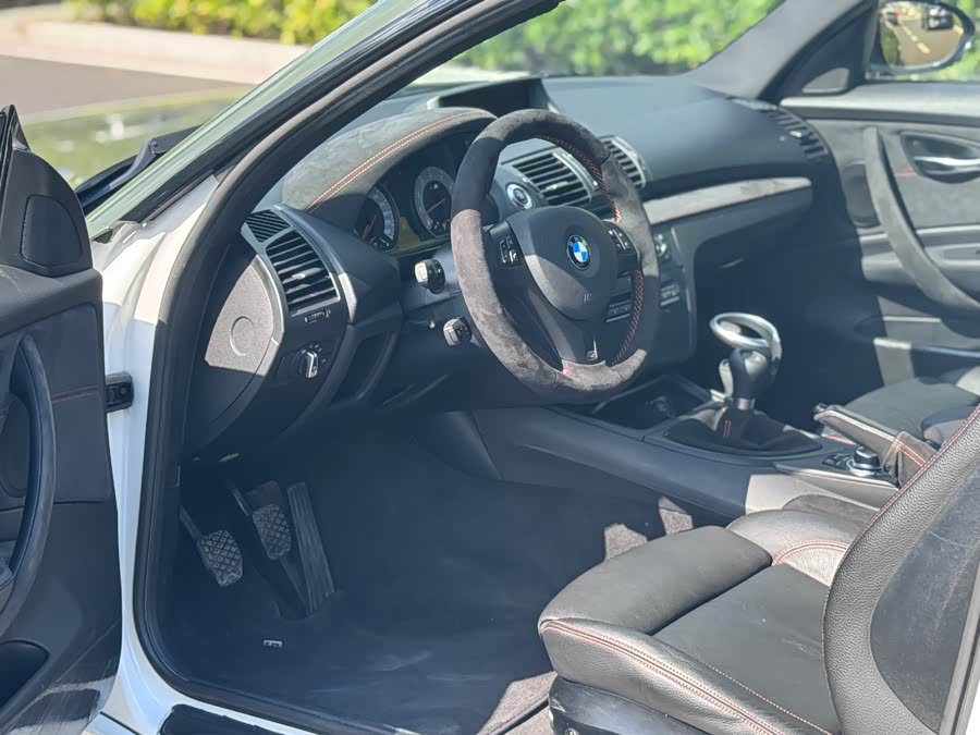 BMW 1 Series M 2012 car image #7