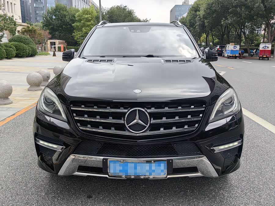 Mercedes-Benz M Class 2012 car image #7