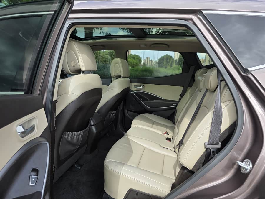 Hyundai Santa Fe (Imported) 2013 car image #7