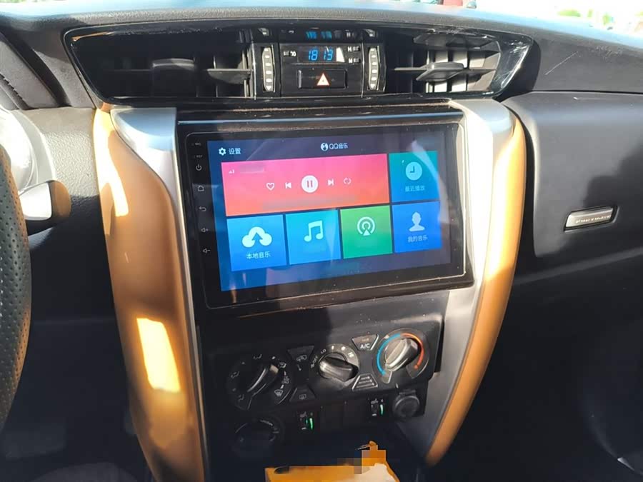 Toyota Fortuner 2017 صورة سيارة #7