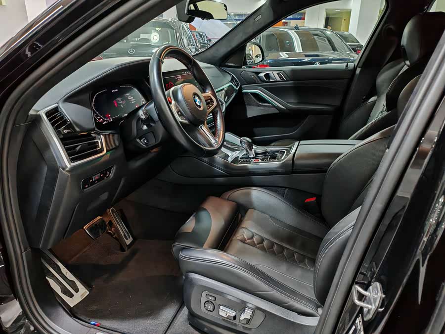 BMW X6 M 2021 car image #7