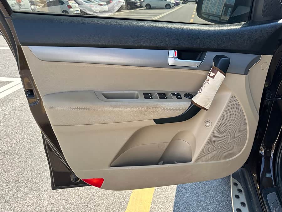 Kia Sorento 2014 изображение автомобиля #7