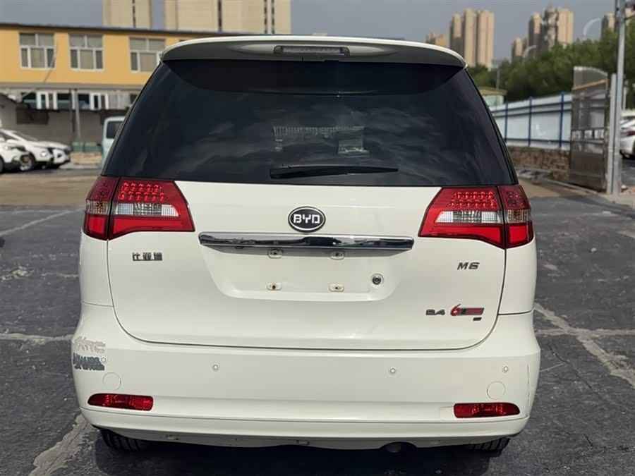 BYD M6 2016 #7 BYD M6 2016 car image #7