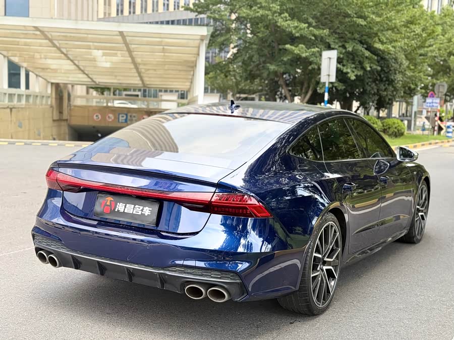 Audi S7 2021 car image #7