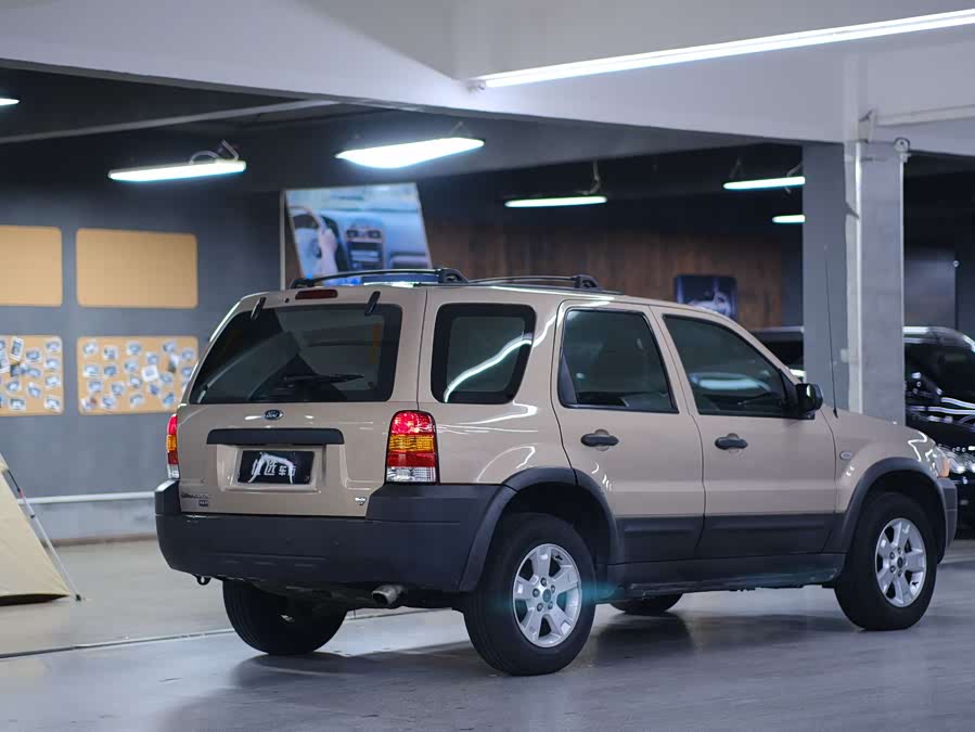 Ford Escape (Imported) 2007 immagine di auto #7