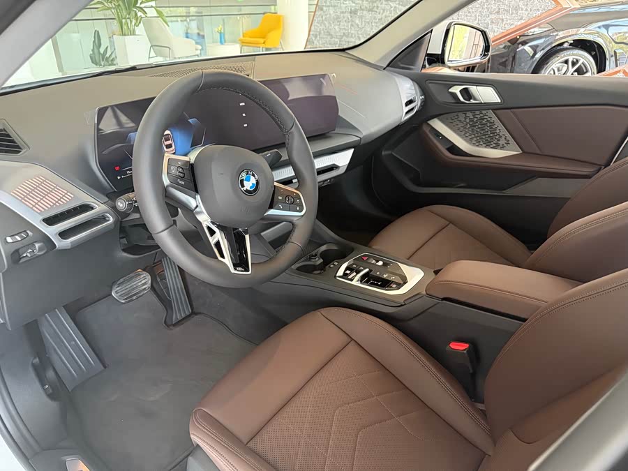 BMW 2 Series صورة سيارة #7