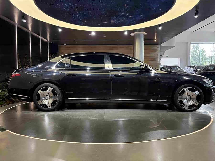 Mercedes-Benz Maybach S Class 2024 car image #7