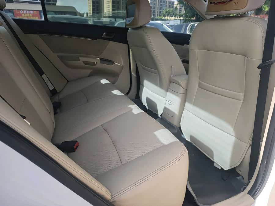 GEELY Emgrand Classic 2014 car image #7