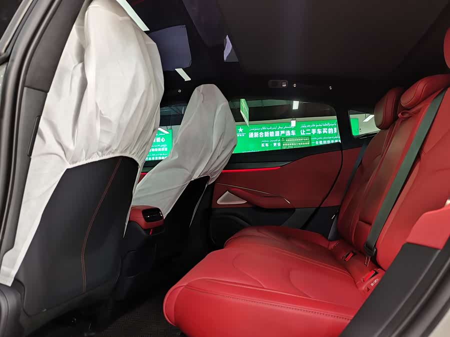 MI SU7 2024 car image #7