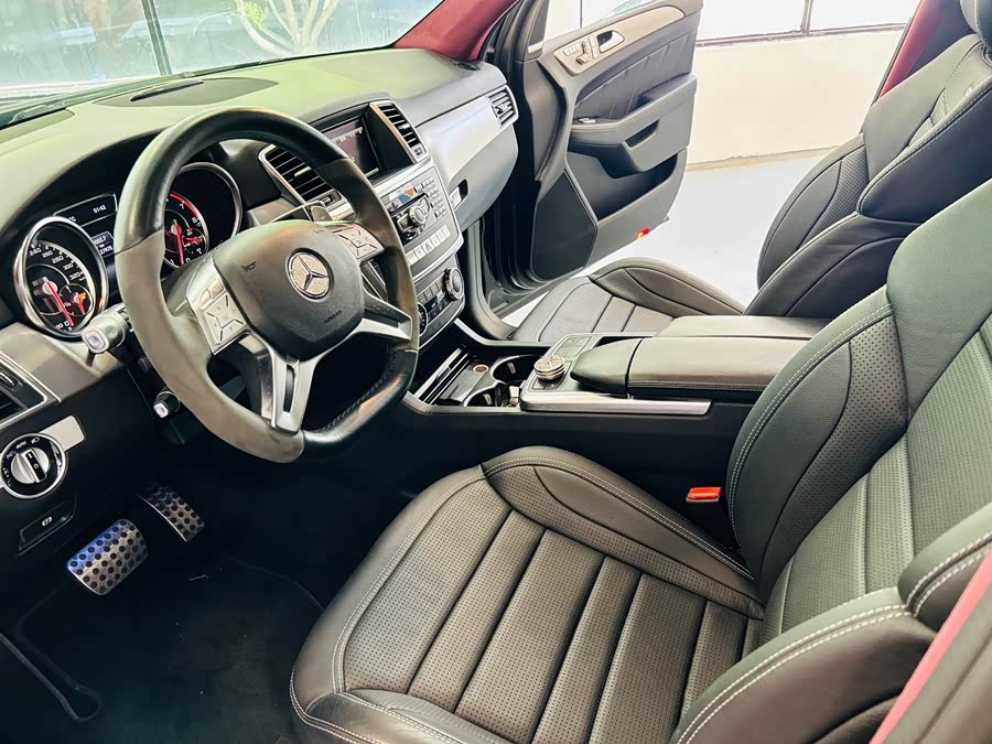 Mercedes-Benz M AMG 2015 image de voiture #7