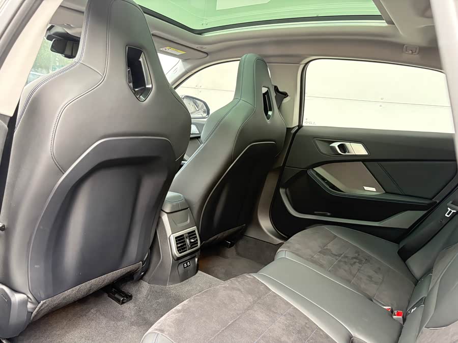 BMW 2 Series 2024 car image #7