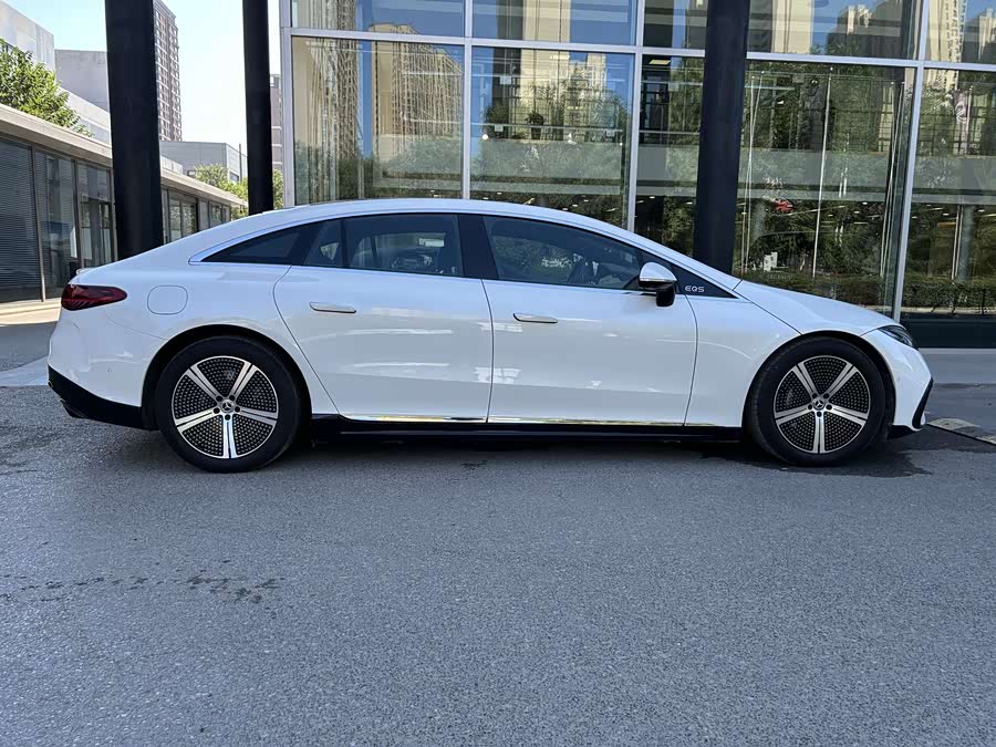 Mercedes-Benz EQS Class 2025 #7 Mercedes-Benz EQS Class 2025 car image #7