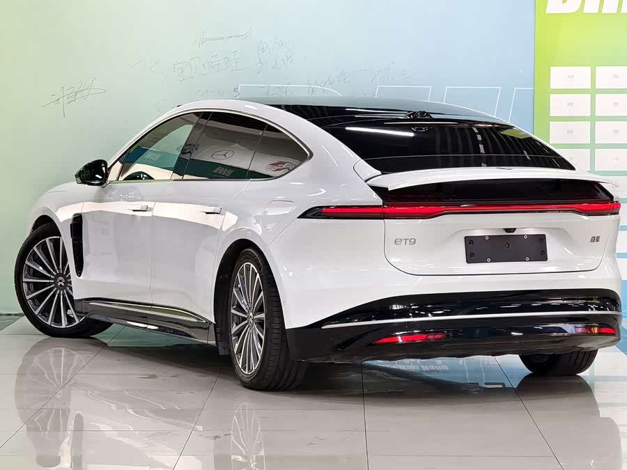 NIO ET9 2024 صورة سيارة #7