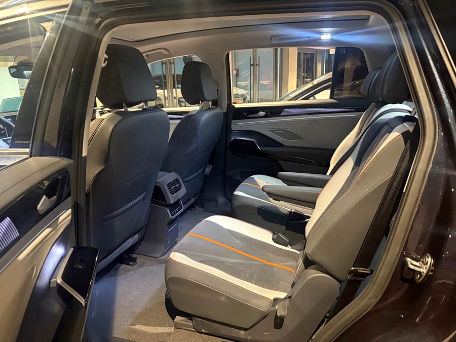 Volkswagen ID.6 Crozz 2022 #7 Volkswagen ID.6 Crozz 2022 immagine di auto #7