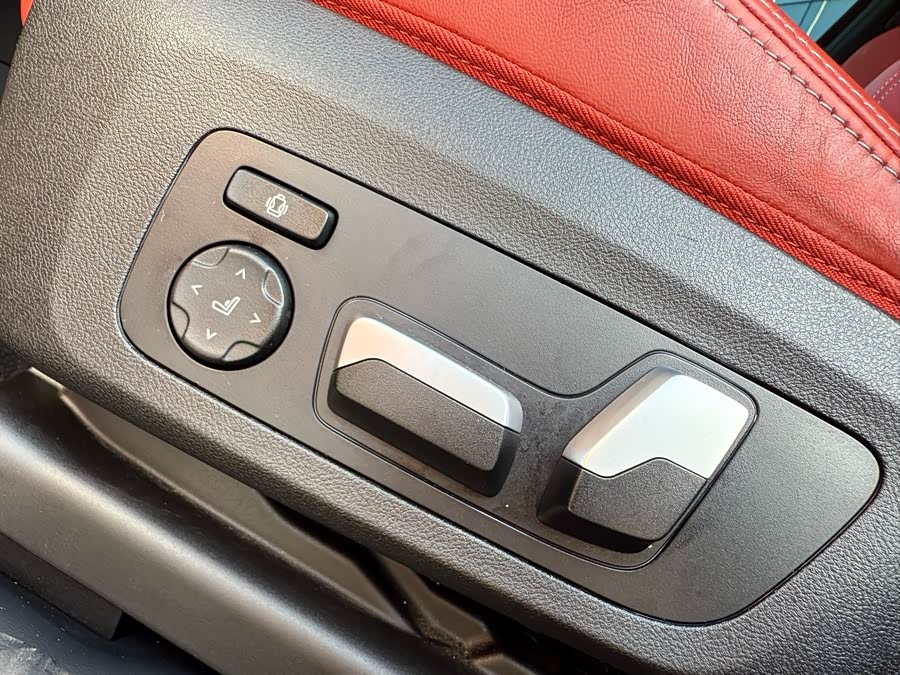 BMW X4 M 2021 car image #7