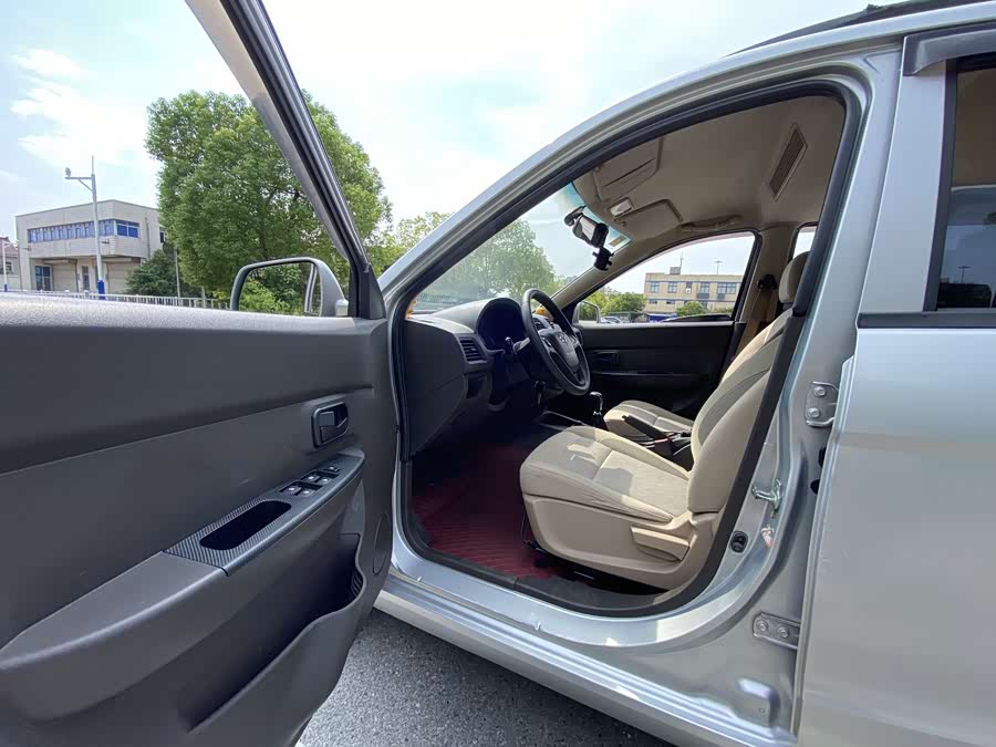 五菱汽车 五菱宏光 2017 #7 五菱汽车 五菱宏光 2017 汽车图片 #7