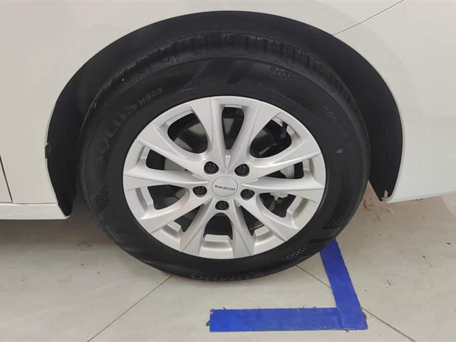 Roewe i5 2024 car image #7