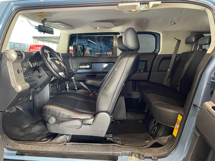 Toyota FJ Cruiser 2008 immagine di auto #7