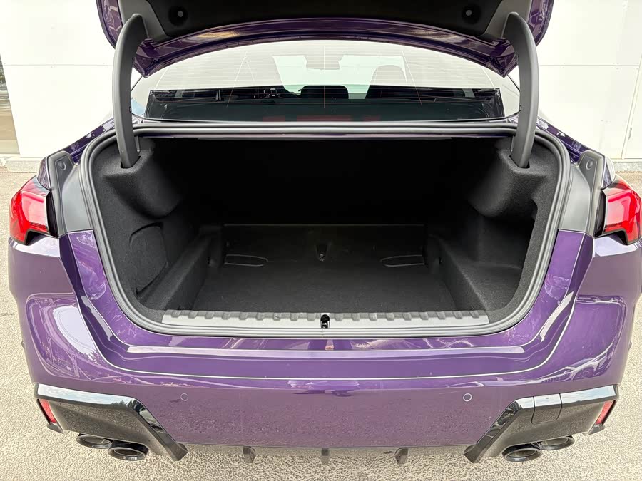 BMW M235L 2024 #7 BMW M235L 2024 car image #7