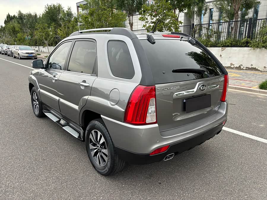 起亚 狮跑 2013 汽车图片 #7