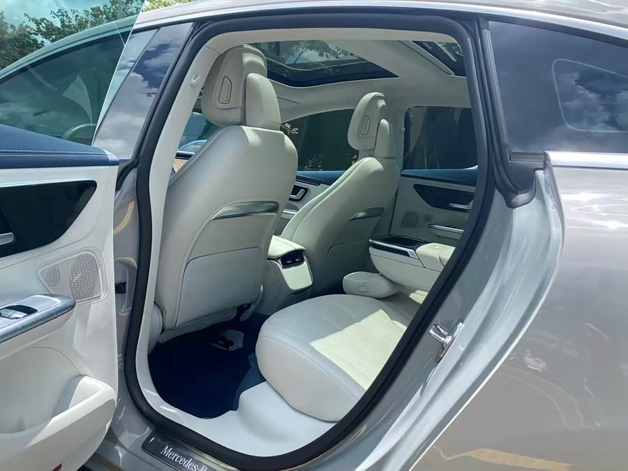 Mercedes-Benz EQE Class 2023 #7 Mercedes-Benz EQE Class 2023 car image #7