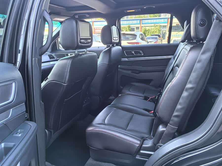 Ford Explorer (Imported) 2015 car image #7