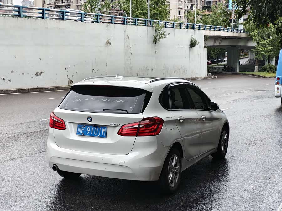 BMW 2 Series Tourer 2017 صورة سيارة #7