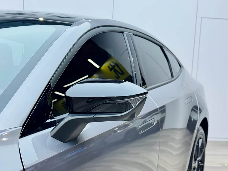 Changan UNI-V iDD 2022 car image #7