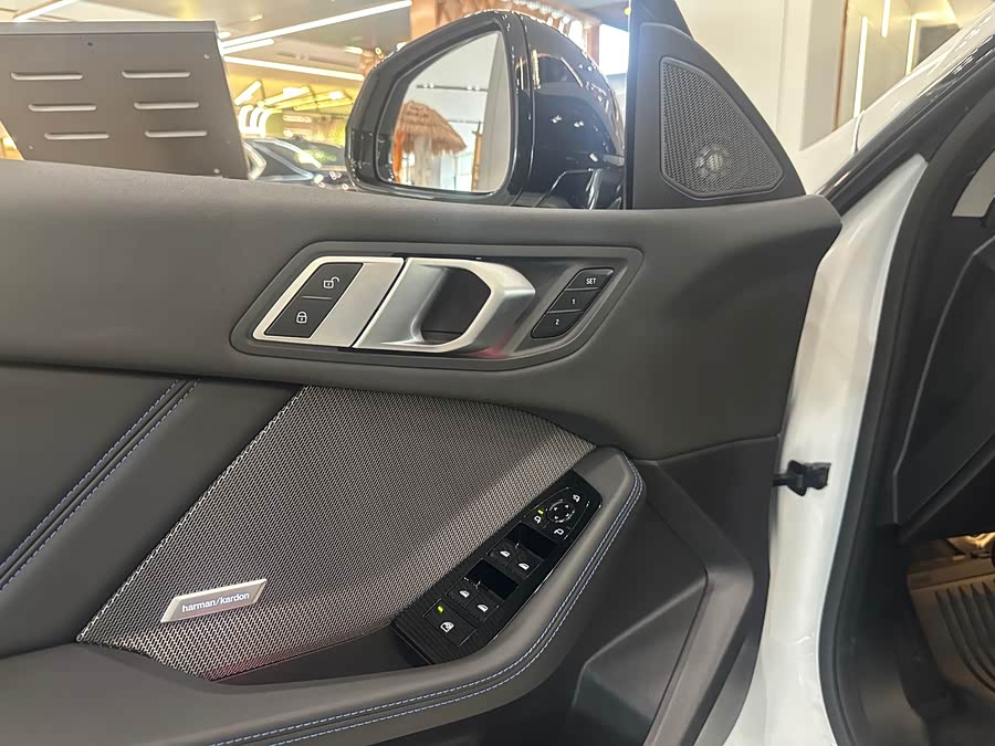 BMW 2 Series car image #7