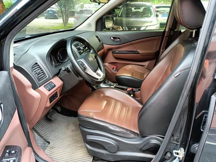 Forthing SX6 2017 car image #7