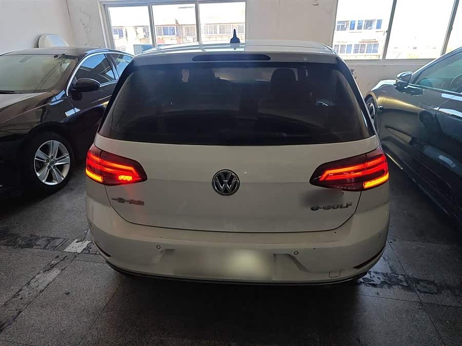 Volkswagen Golf Pure Electric 2020 imagen de coche #7